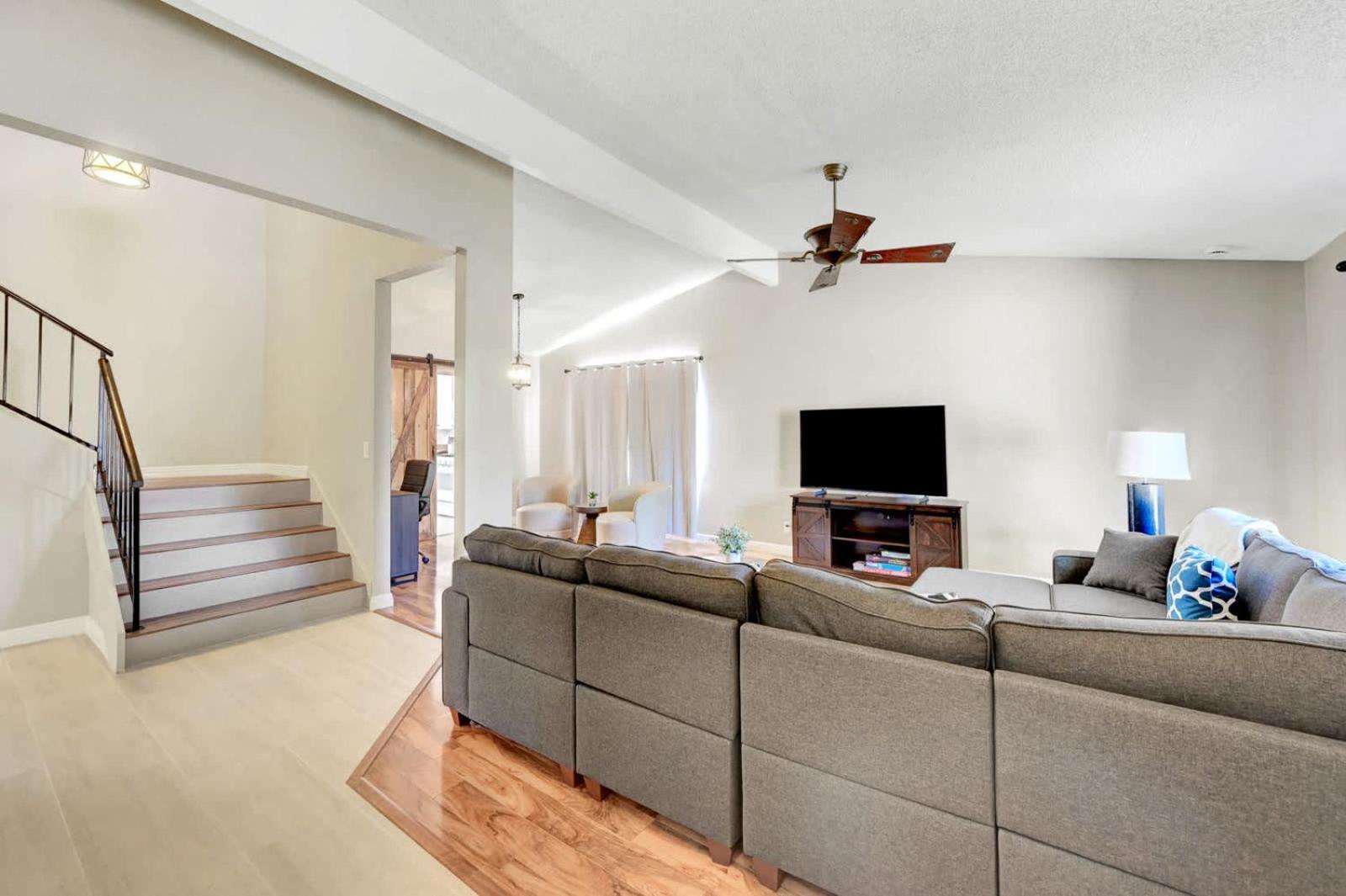 Сasa de vacaciones Bright Fun Spacious With Pool Las Vegas